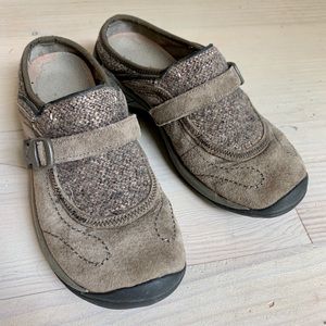 Merrell Women’s shoes, size 7, clog